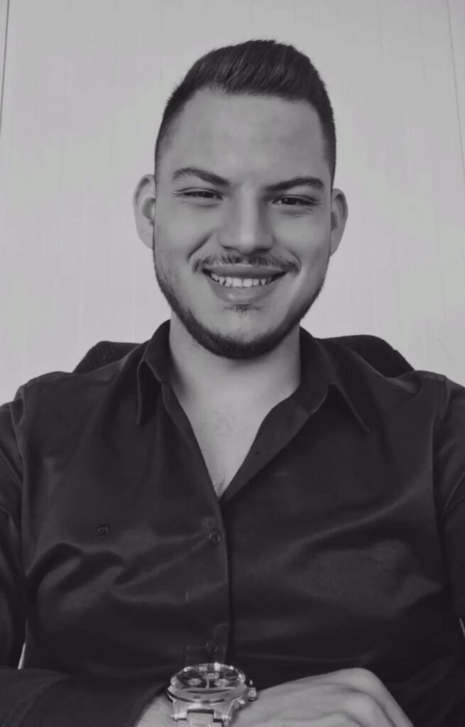 Ana Sayfa Mustafa AZİZ